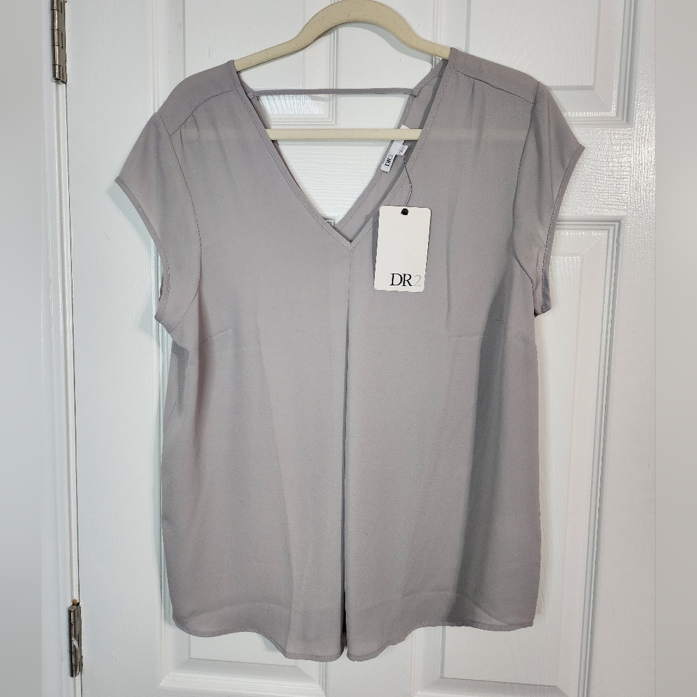 NWT chic gray blouse size L from DR2